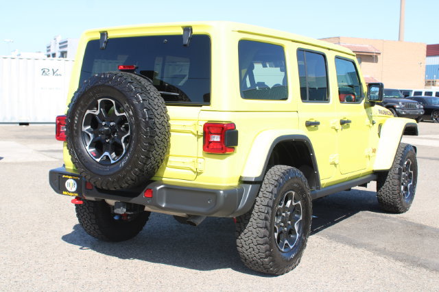 Used 2023 Jeep Wrangler Unlimited Rubicon w/ LED Lighting Group AWD/4WD image 5