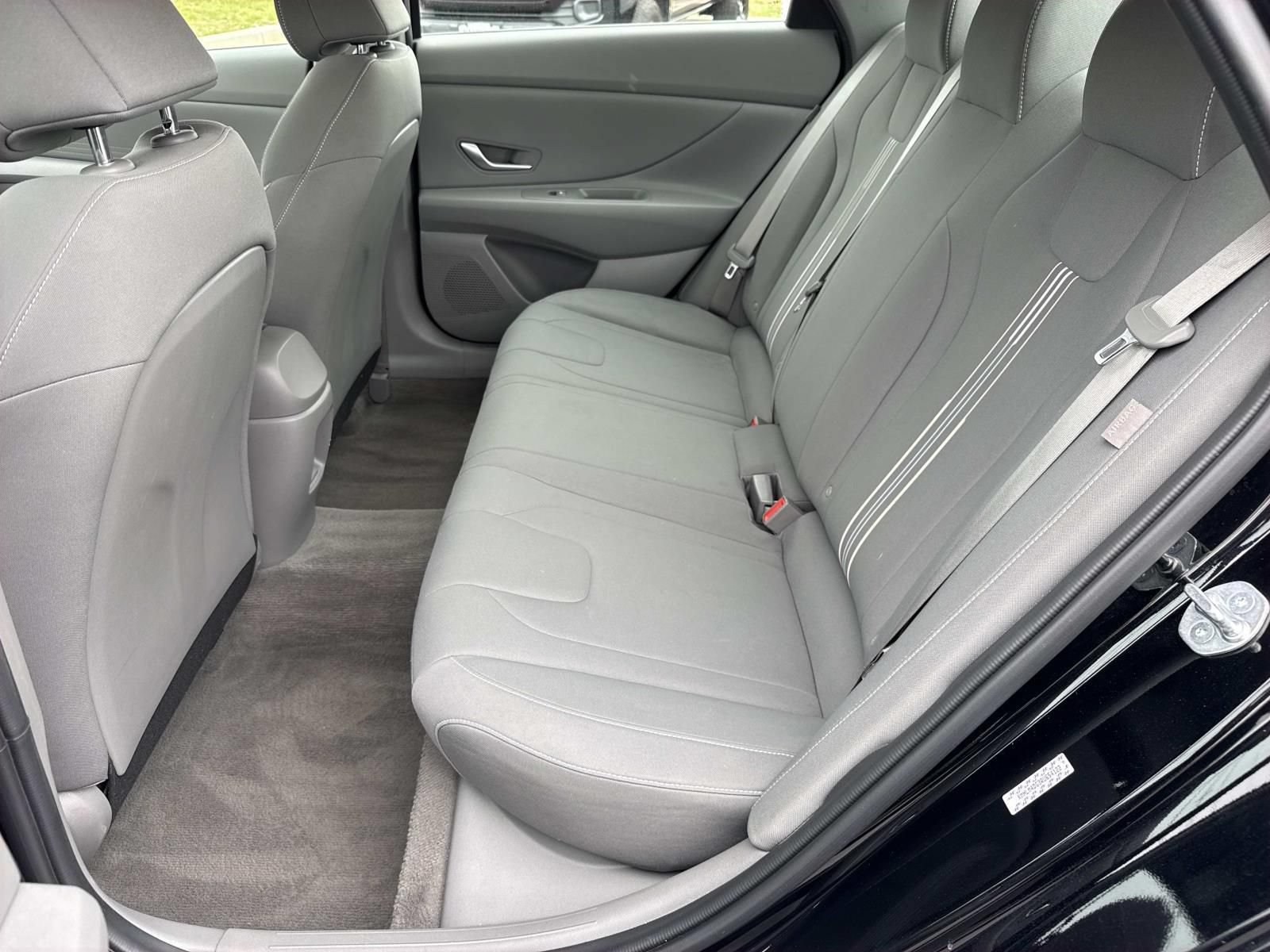 Used 2024 Hyundai Elantra SEL FWD image 28