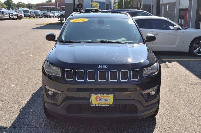 Used 2020 Jeep Compass Latitude w/ Cold Weather Group image 3