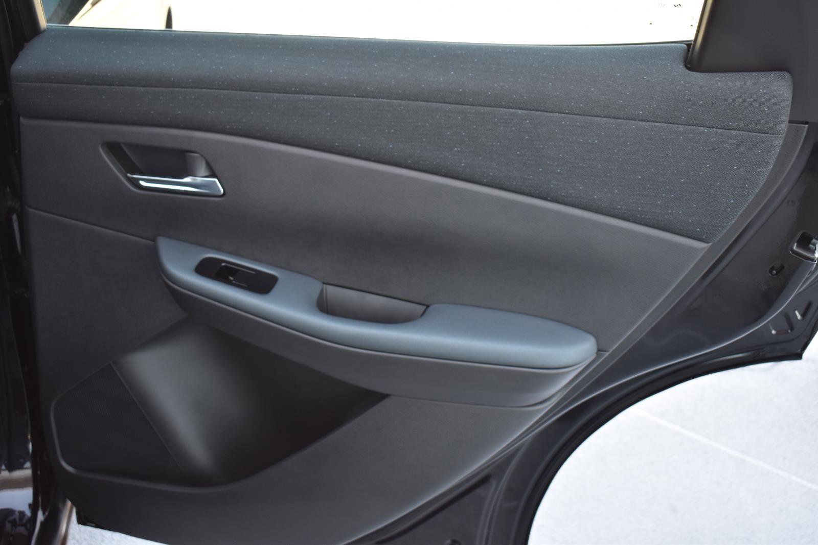 New 2026 Nissan Leaf Platinum+ image 54