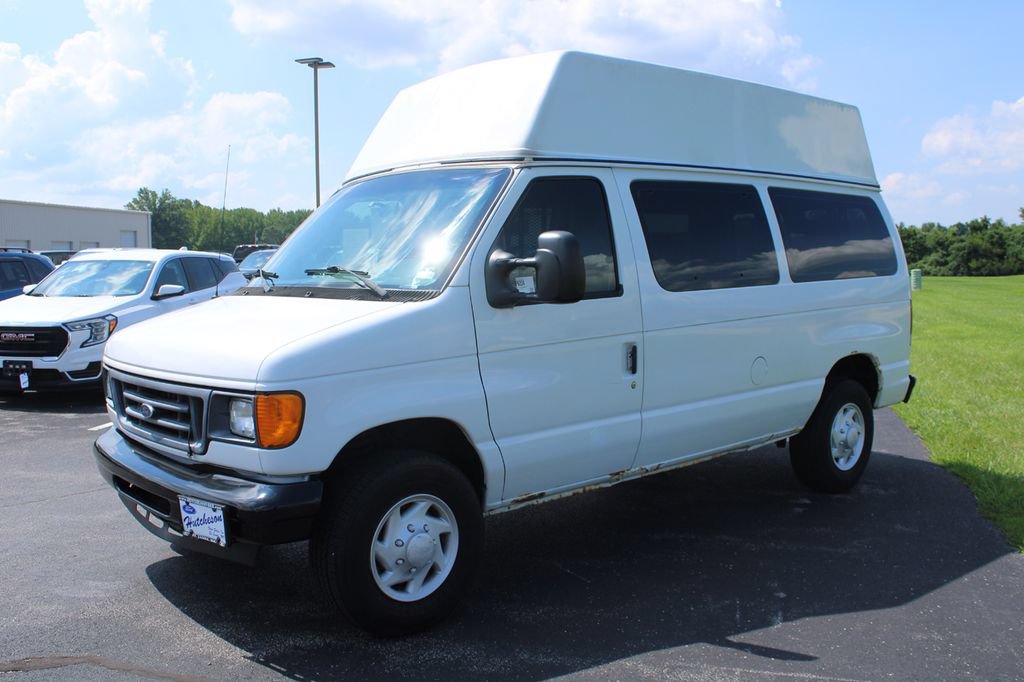 Used 2007 Ford E-250 and Econoline 250 RWD image 3