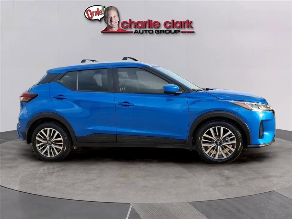 Used 2024 Nissan Kicks SV w/ Exterior Package image 6
