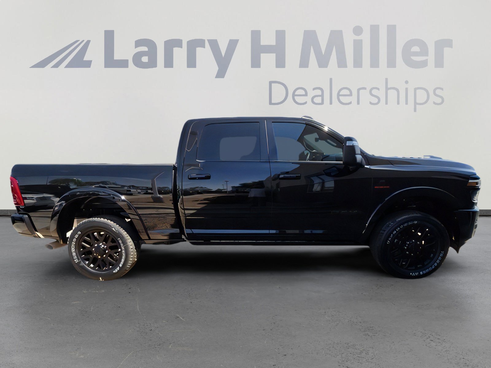 New 2025 RAM 2500 Limited image 5