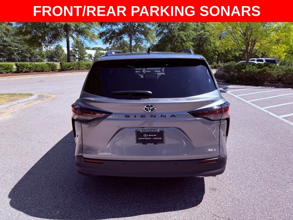 Used 2026 Toyota Sienna XLE FWD image 6