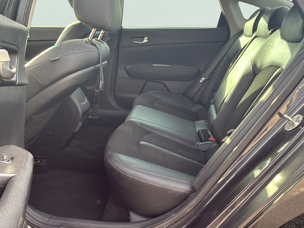 Used 2019 Kia Optima S FWD image 25
