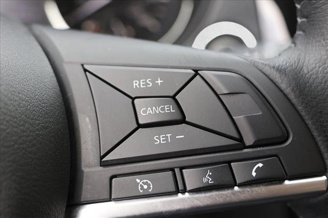 Used 2020 Nissan Rogue SV AWD/4WD image 16