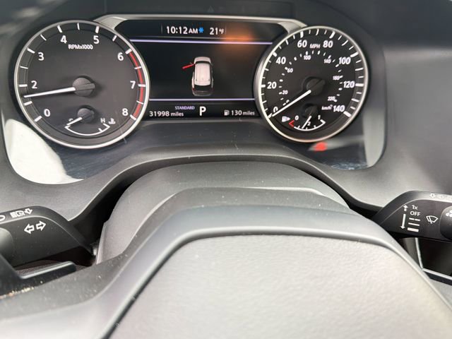 Used 2025 Nissan Rogue SV image 11