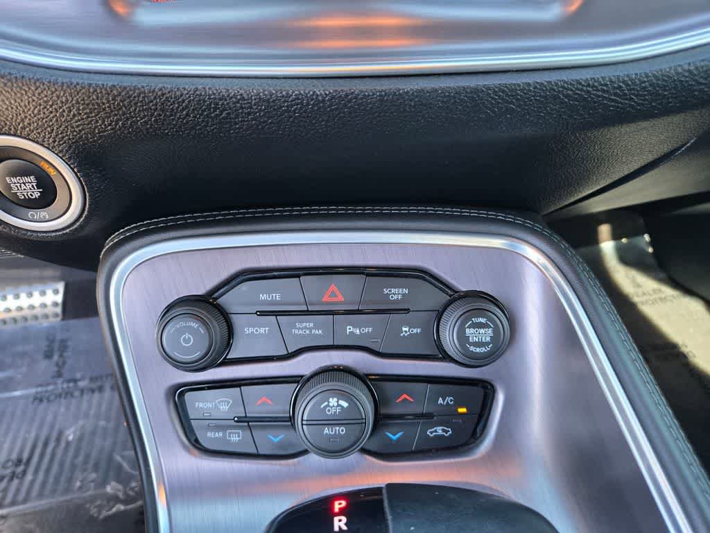 Used 2017 Dodge Challenger R/T Scat Pack RWD image 14