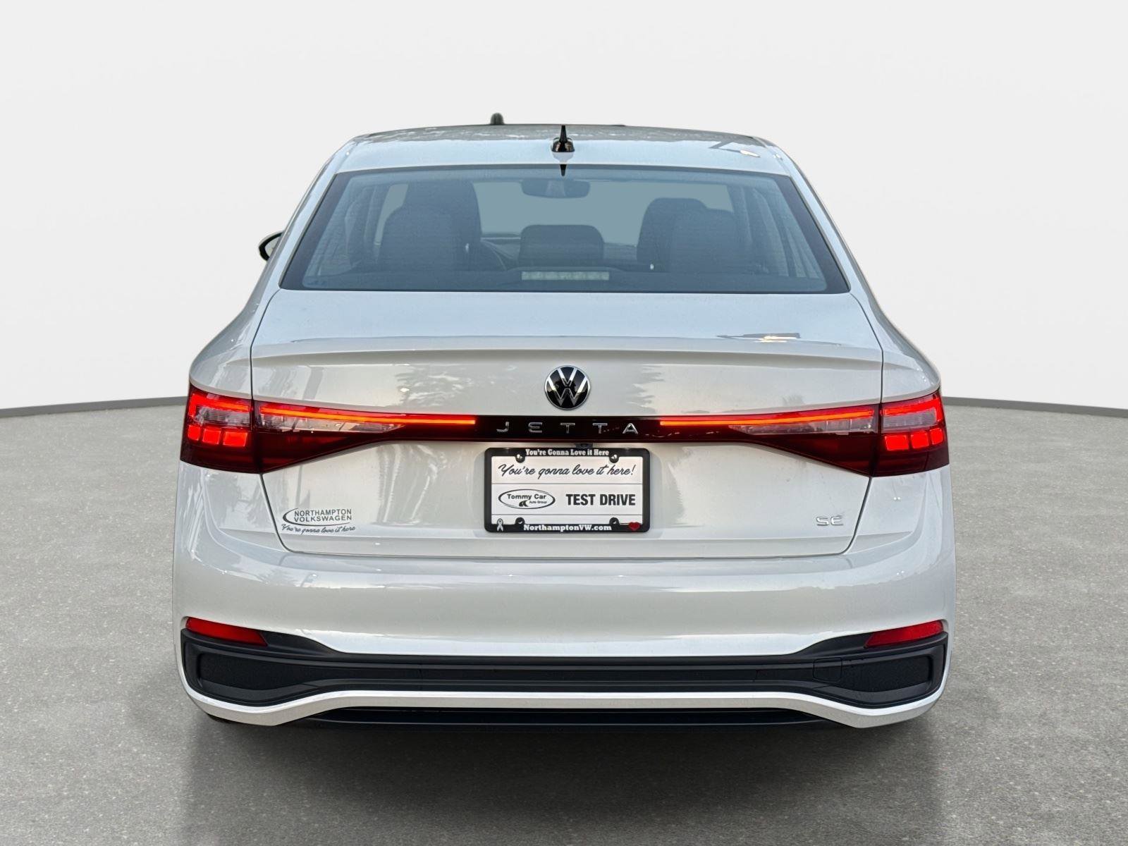 New 2026 Volkswagen Jetta SE image 6