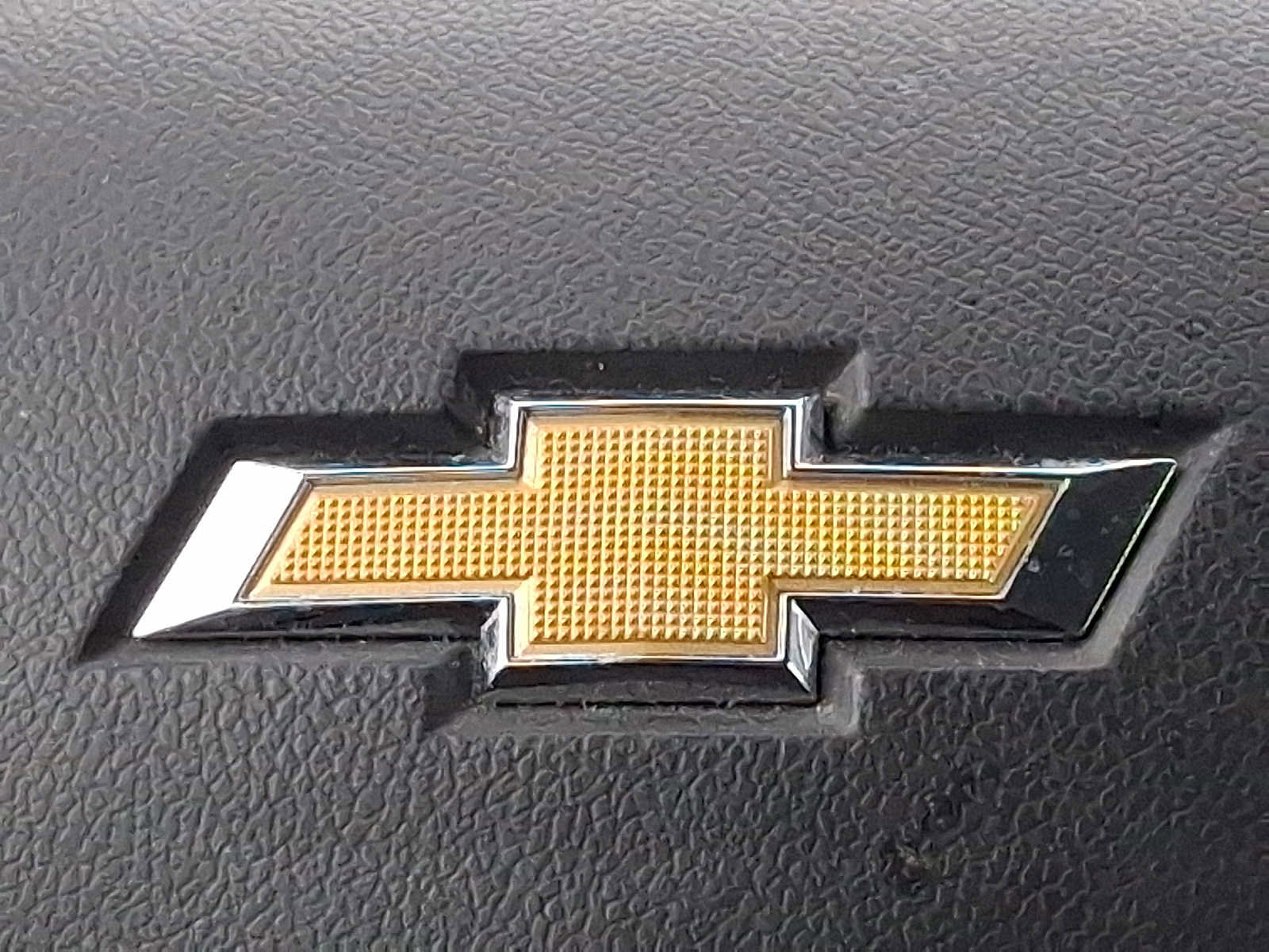 Used 2023 Chevrolet Equinox LS w/ Sport Edition image 30