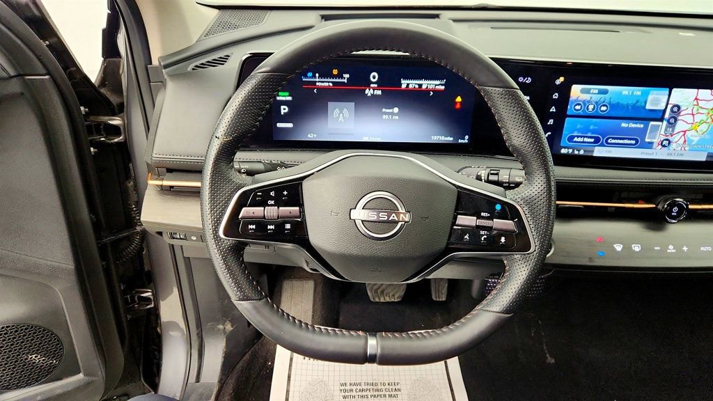 Used 2024 Nissan Ariya AWD image 12