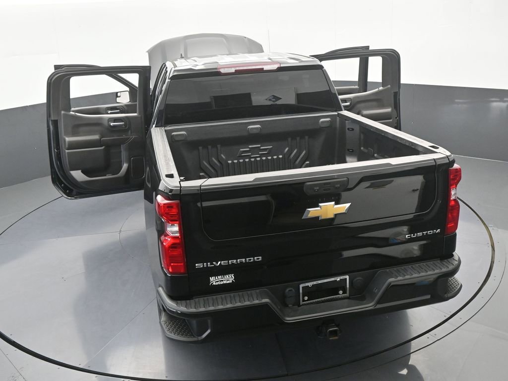 Used 2023 Chevrolet Silverado 1500 Custom image 68