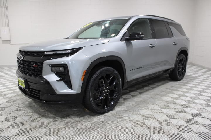 Used 2025 Chevrolet Traverse RS AWD/4WD image 8