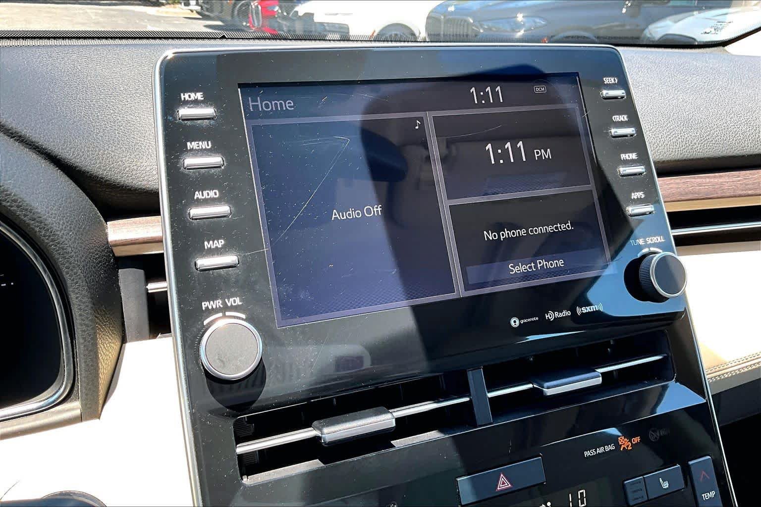 Used 2019 Toyota Avalon XLE w/ Moonroof Package FWD image 36