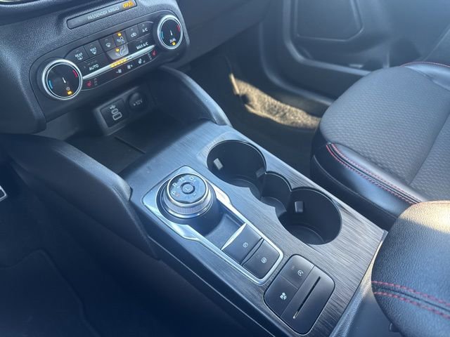 Used 2024 Ford Escape ST-Line AWD/4WD image 16