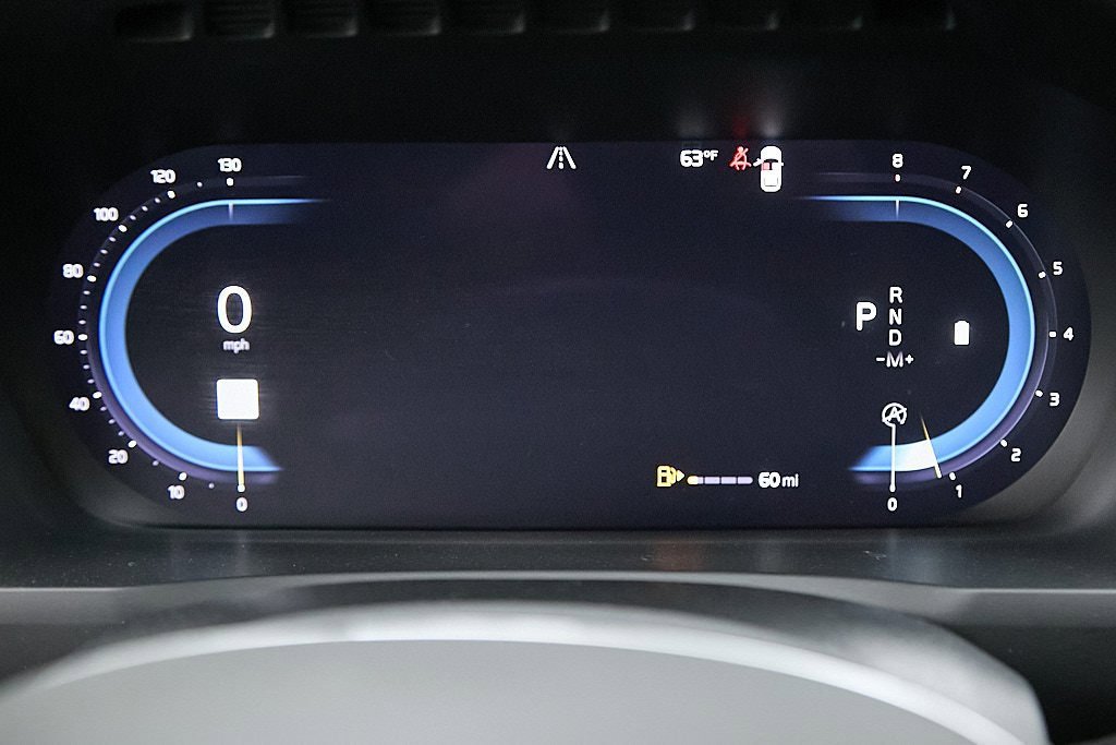 Certified 2023 Volvo XC90 B5 Plus w/ Protection Package Premier image 16