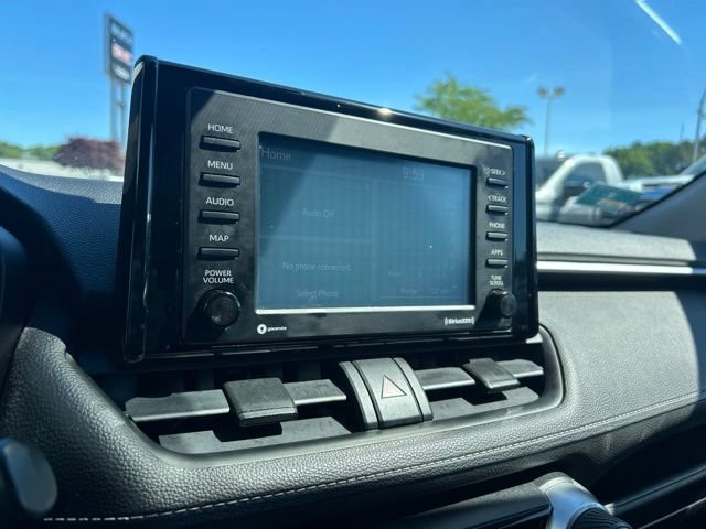 Used 2020 Toyota RAV4 LE w/ All Weather Liner Package AWD/4WD image 24