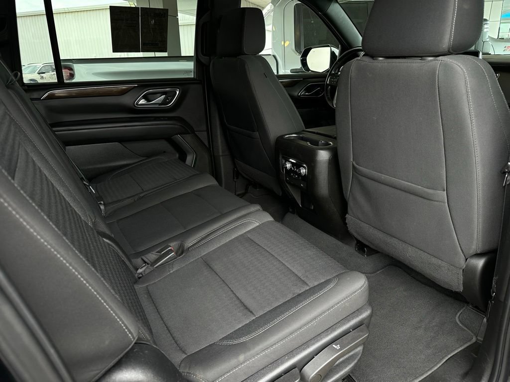 Used 2023 GMC Yukon XL SLE w/ Gmc Pro Safety Plus Package AWD/4WD image 19
