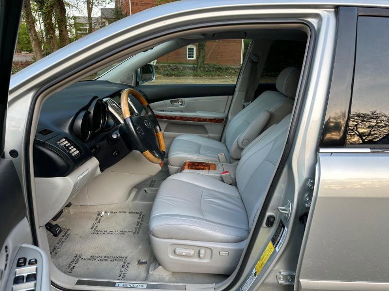 Used 2006 Lexus RX 330 FWD image 21
