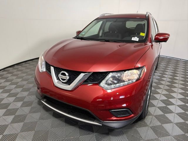 Used 2016 Nissan Rogue SV w/ SV Premium Package image 2
