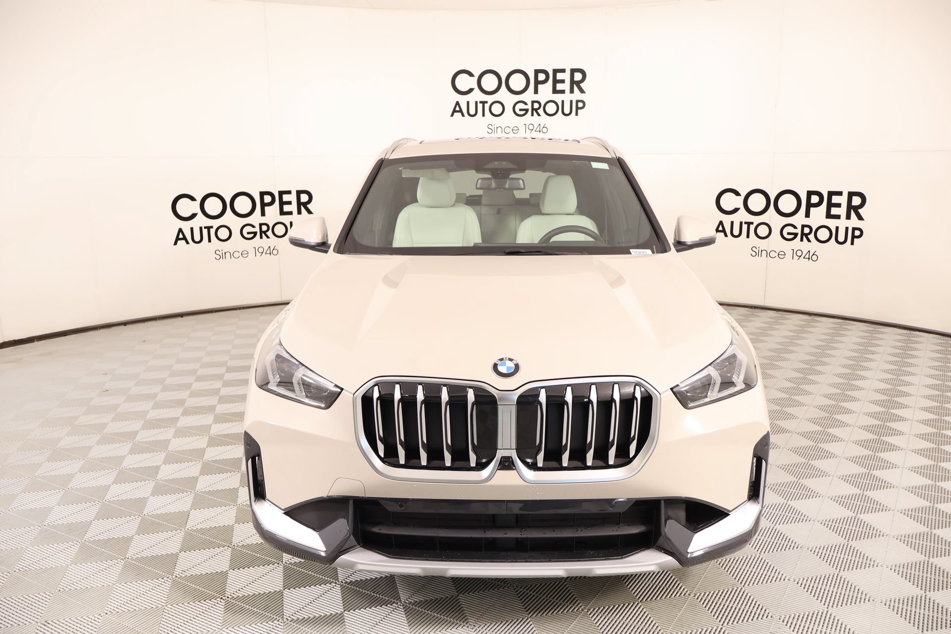 New 2026 BMW X1 xDrive28i w/ Technology Package AWD/4WD image 8