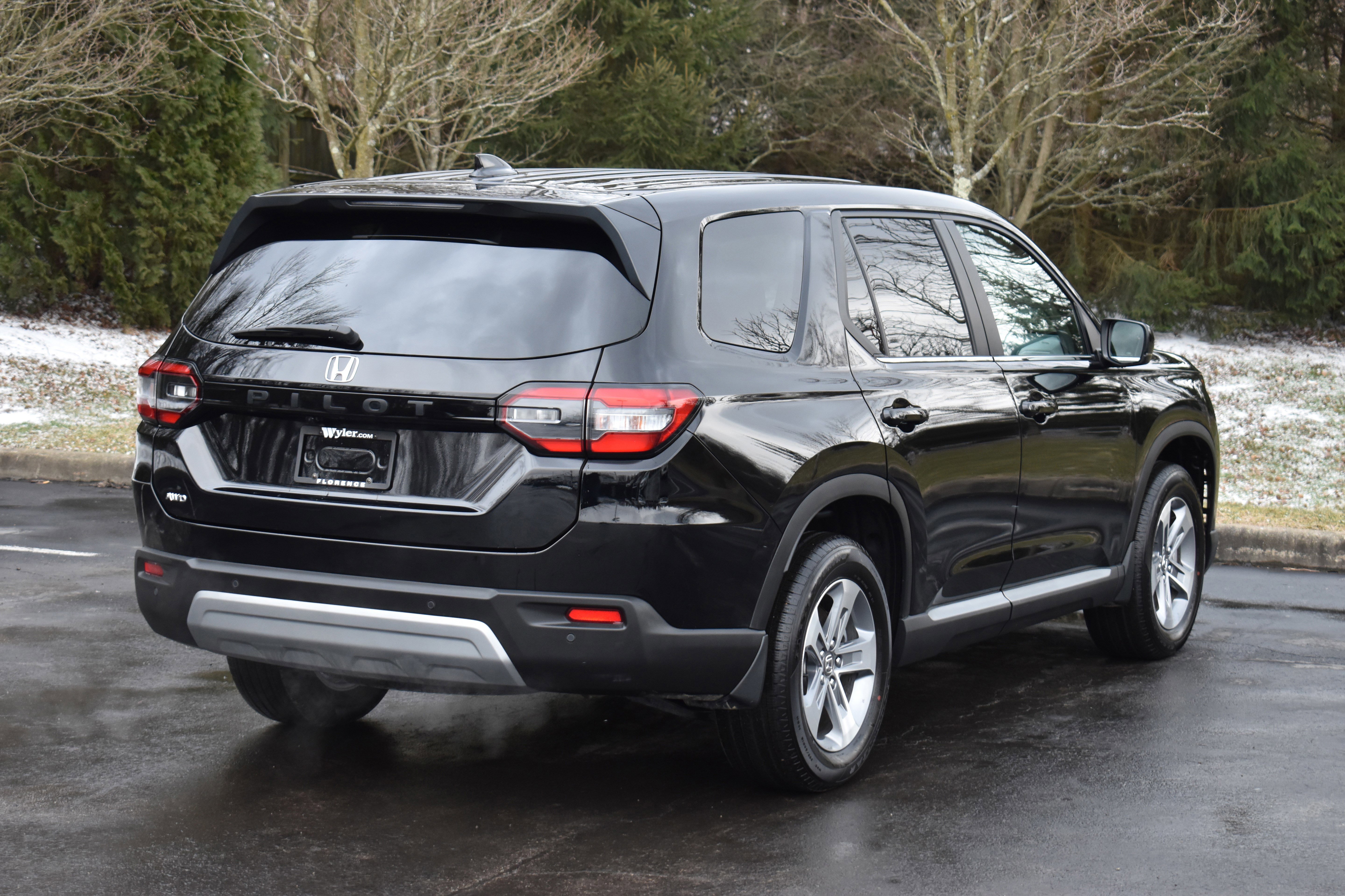 Certified 2025 Honda Pilot EX-L image 33