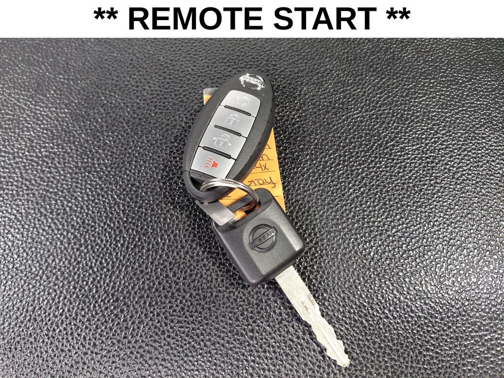 Used 2020 Nissan Titan PRO-4X AWD/4WD image 8