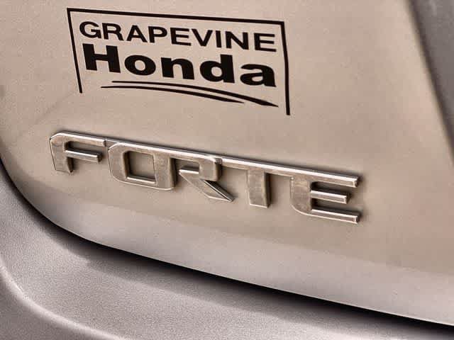 Used 2013 Kia Forte EX FWD image 8