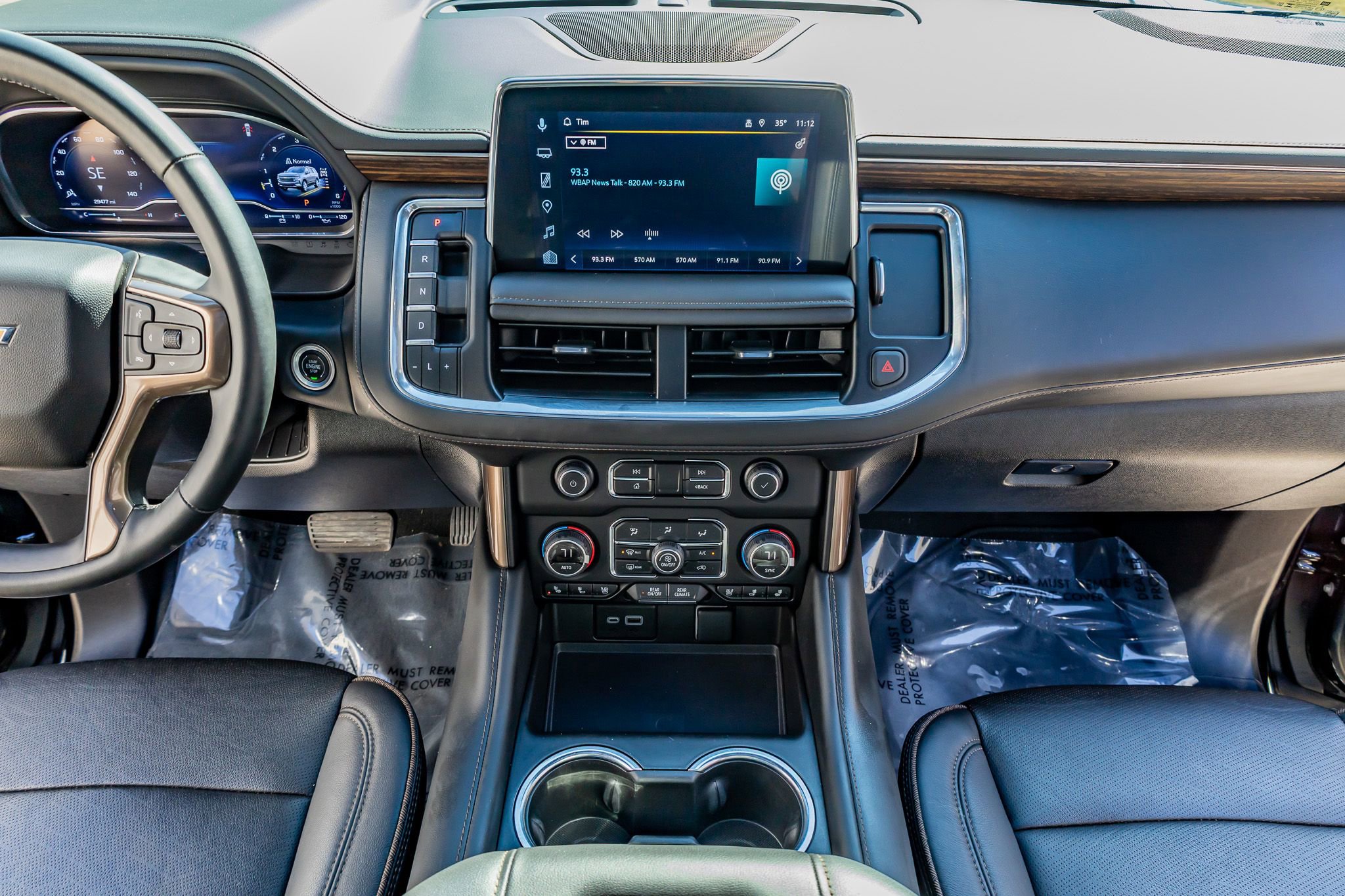 Used 2024 Chevrolet Suburban High Country image 21