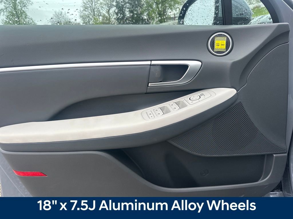 New 2026 Hyundai Sonata SEL FWD image 13