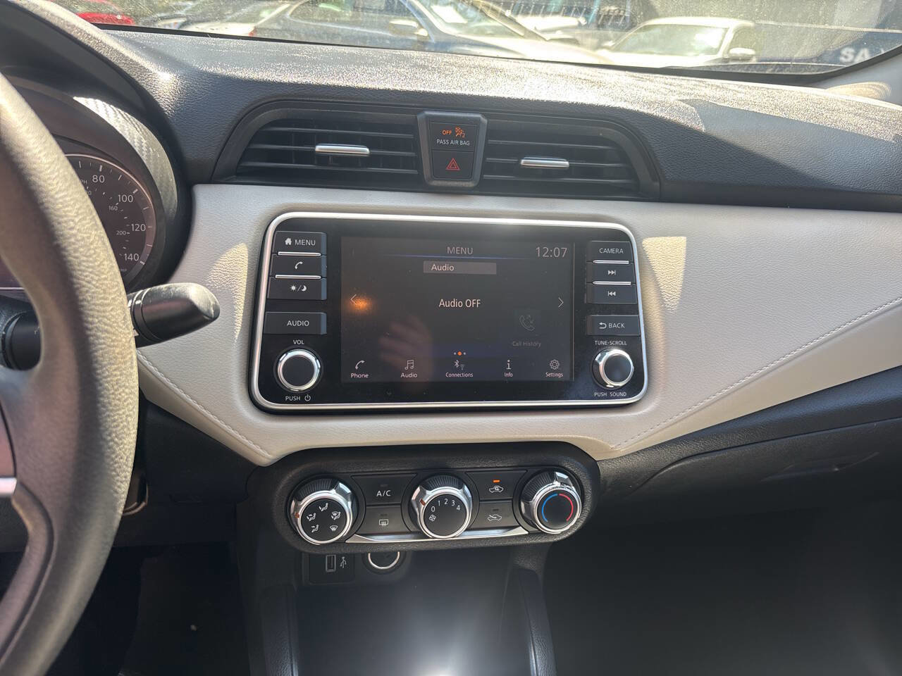 Used 2021 Nissan Versa SV image 13