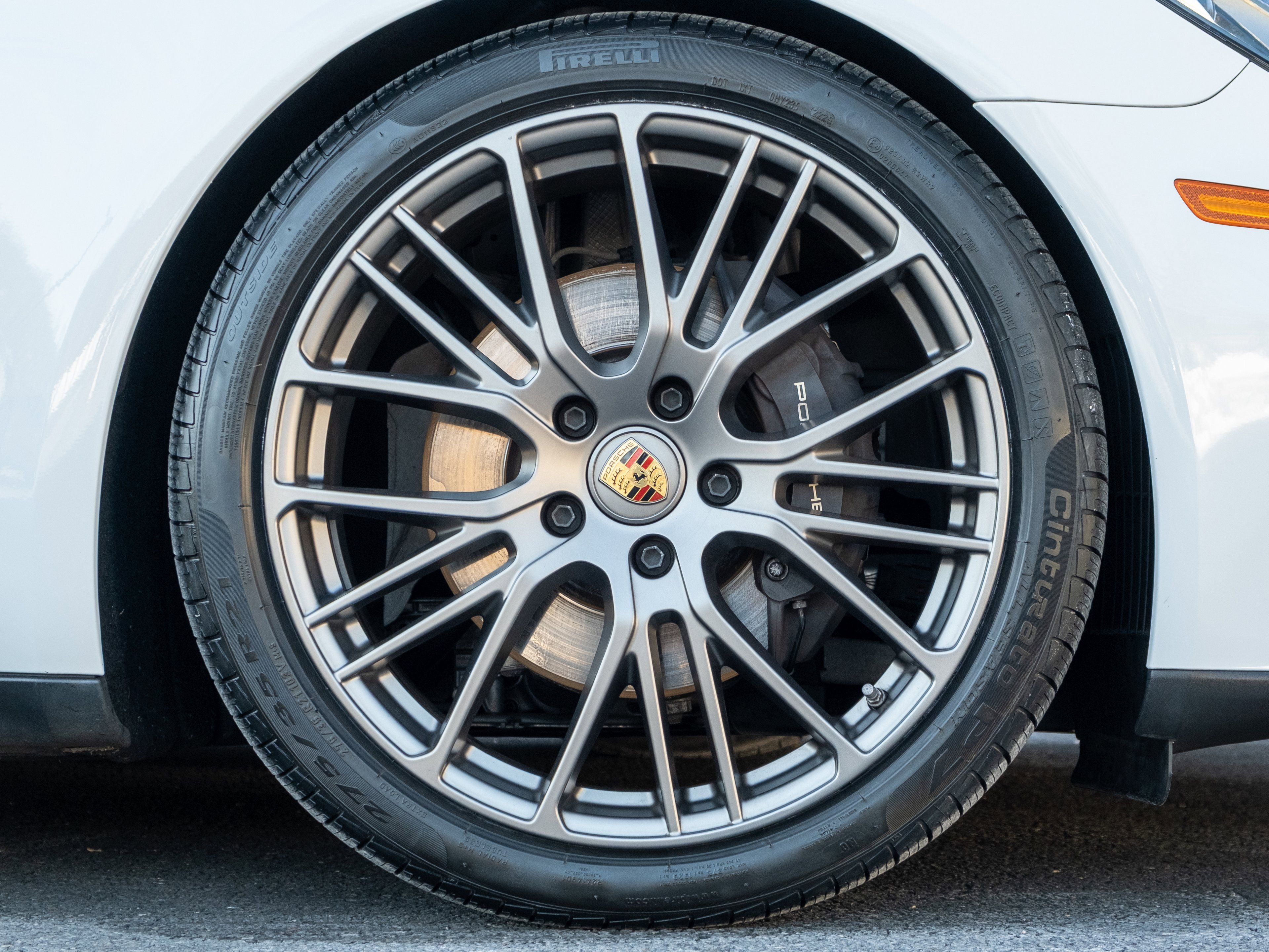 Certified 2023 Porsche Panamera 4 Platinum Edition image 15