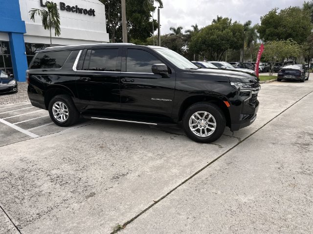 Used 2024 Chevrolet Suburban LS RWD image 15