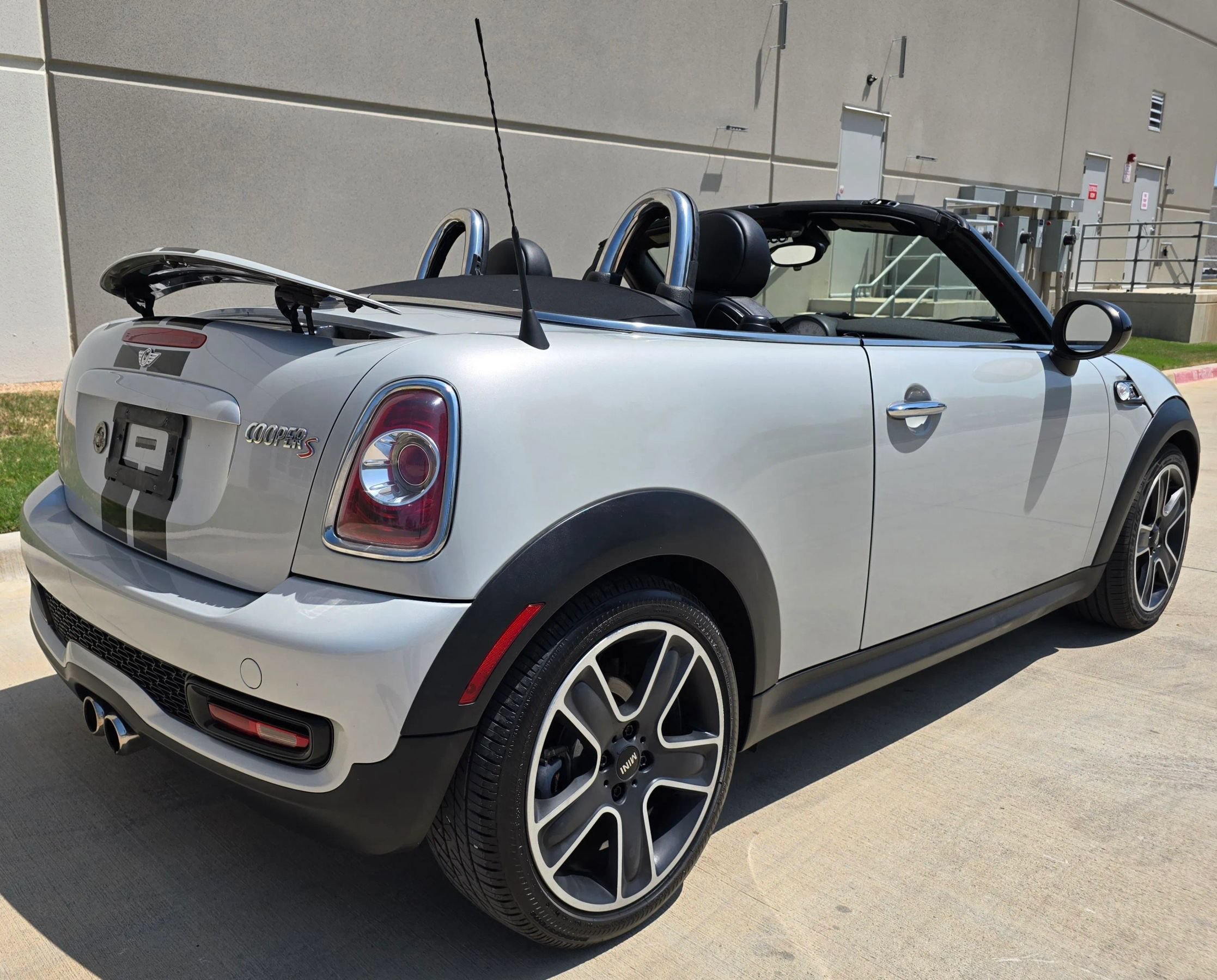 Used 2013 MINI Cooper Roadster S FWD image 7