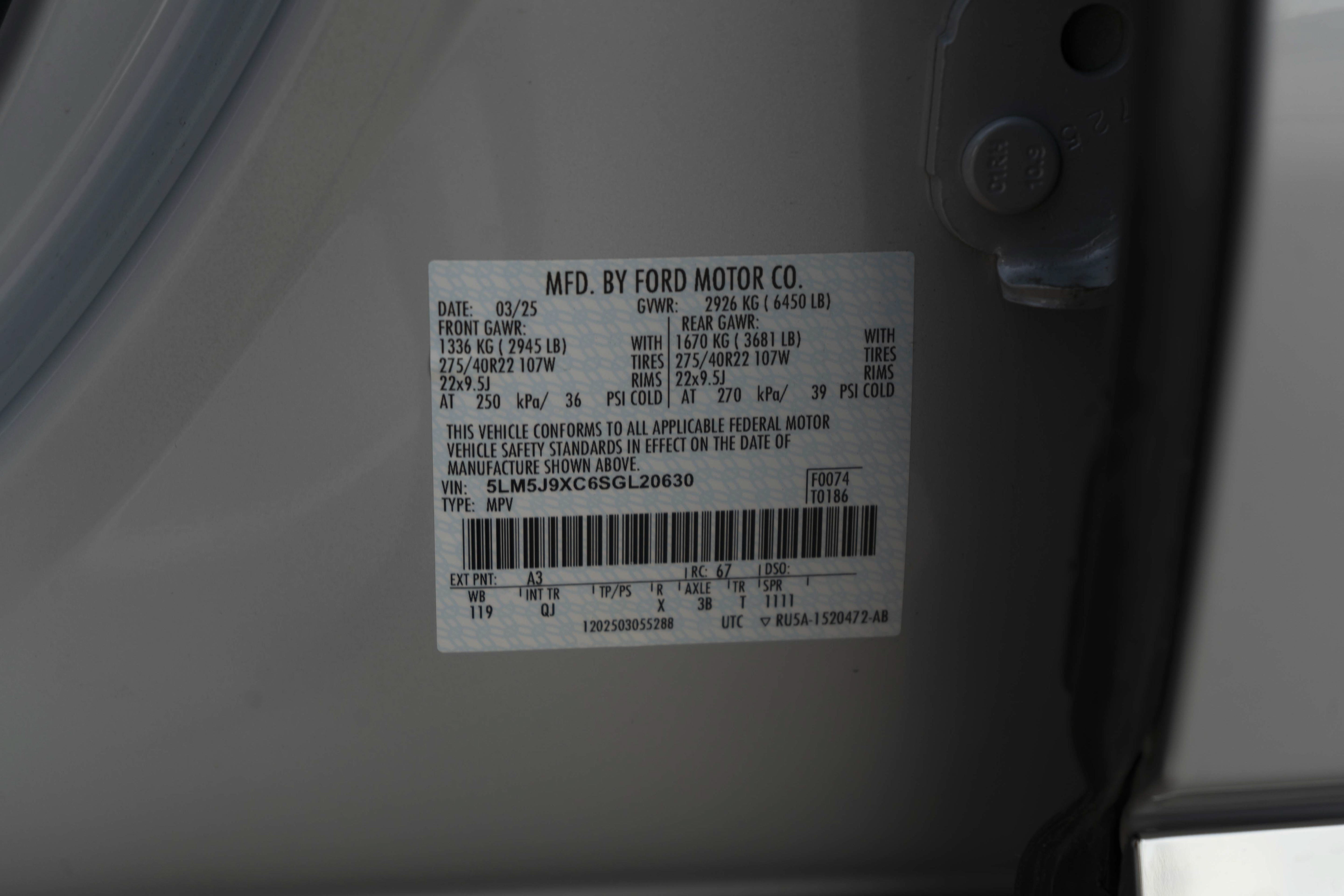 Used 2025 Lincoln Aviator Black Label AWD/4WD image 47