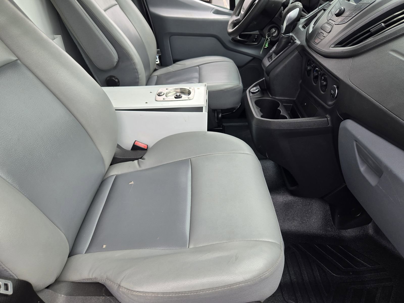 Used 2017 Ford Transit 250 148 Medium Roof image 14