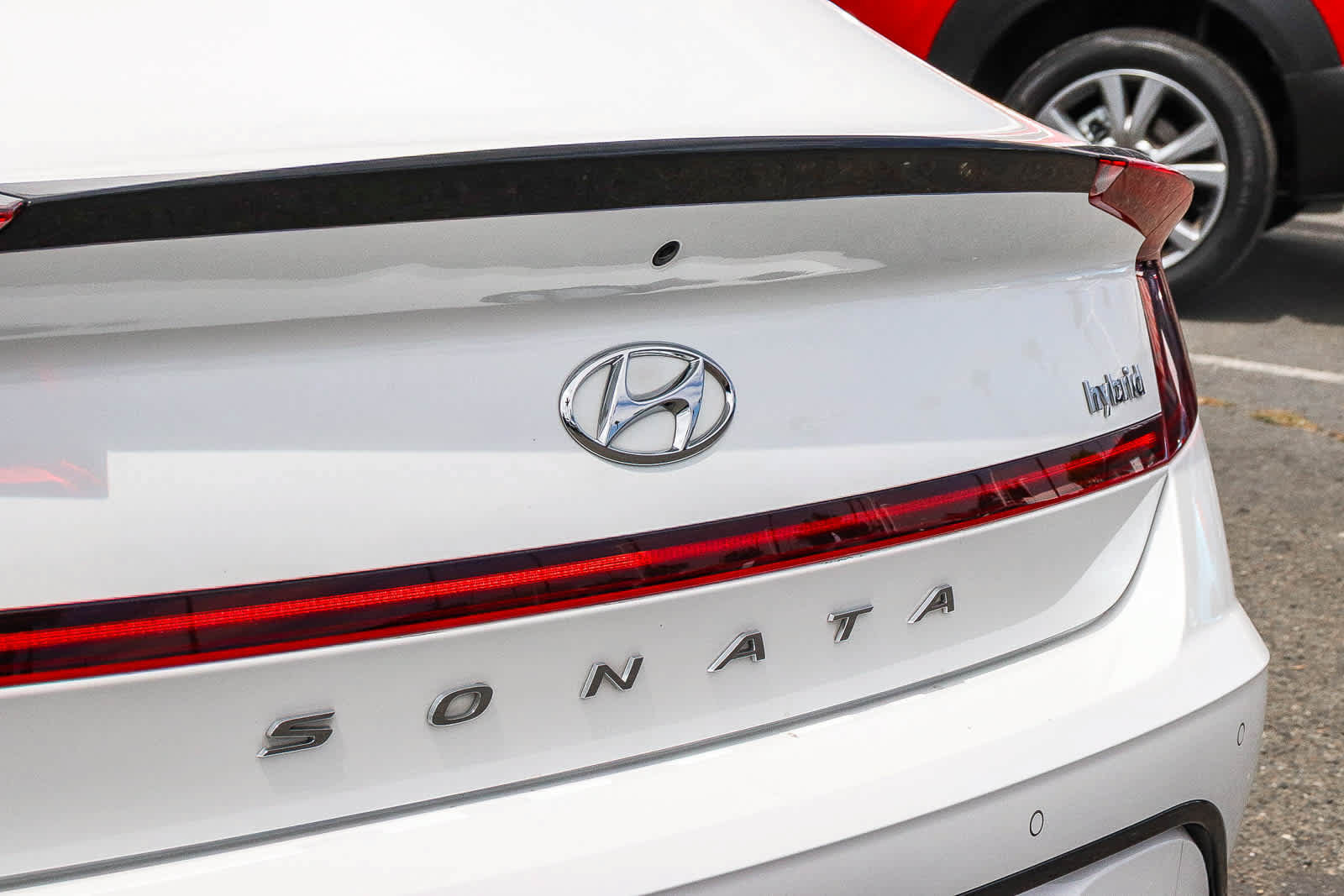 Used 2022 Hyundai Sonata Limited w/ Cargo Package FWD image 12