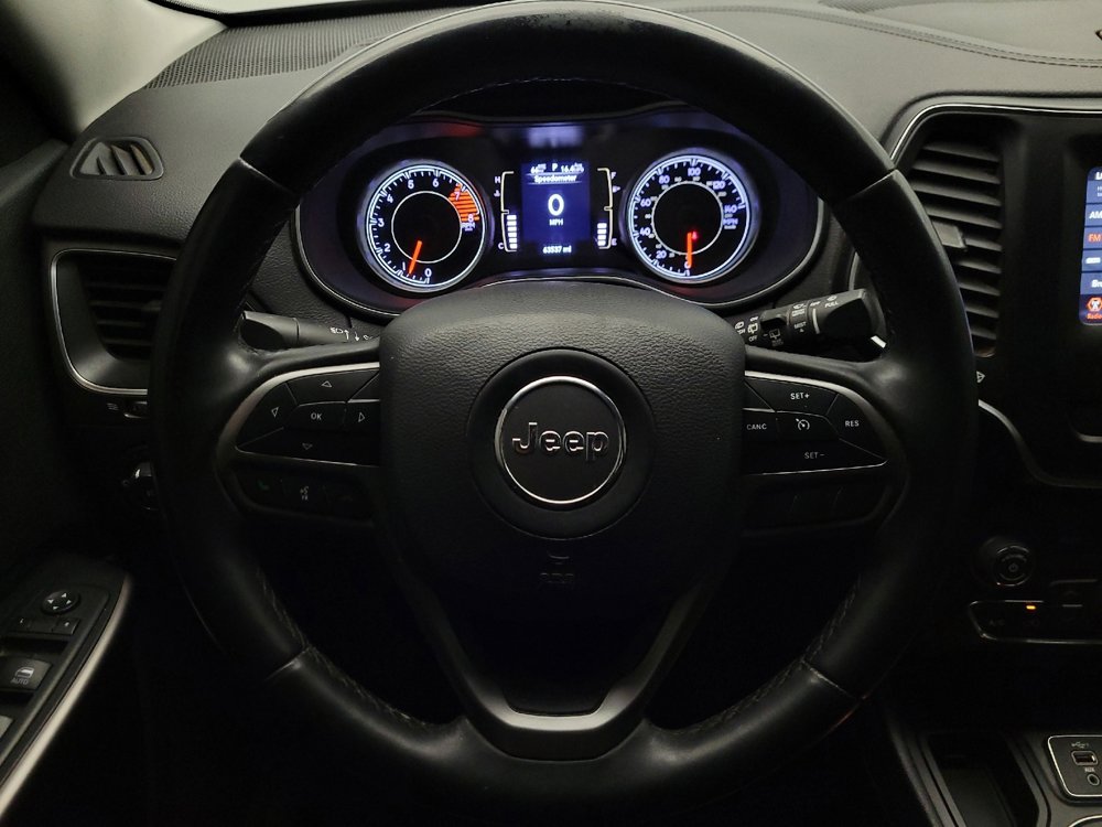 Used 2019 Jeep Cherokee Latitude Plus w/ Comfort/Convenience Group image 22