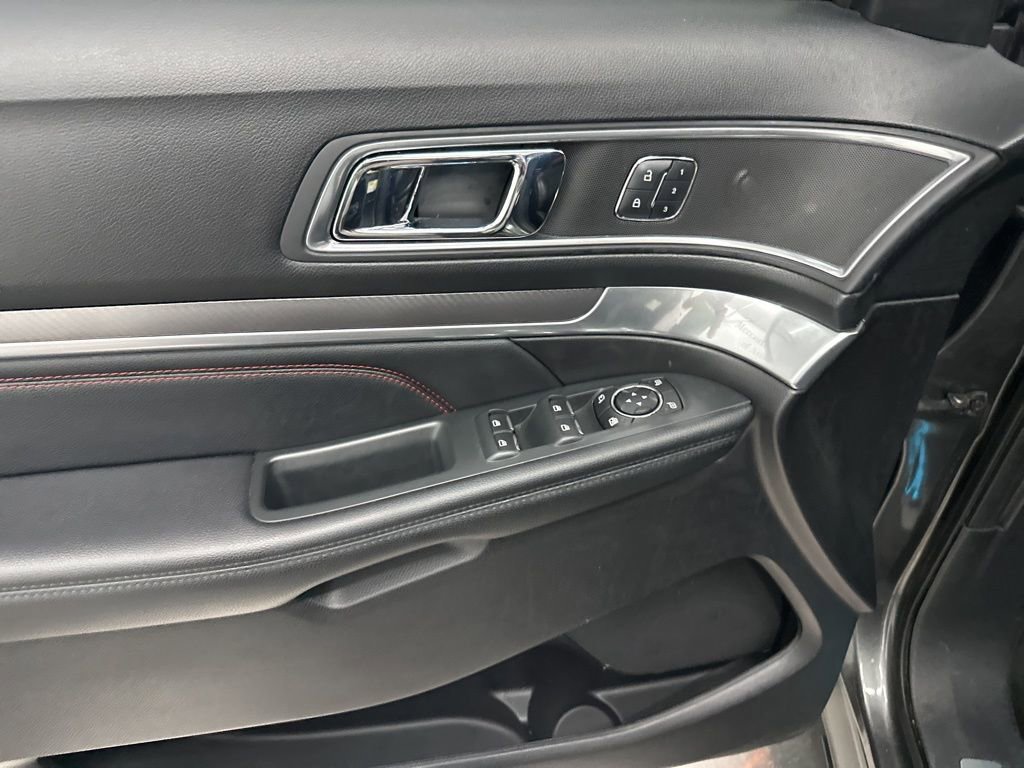Used 2016 Ford Explorer Sport w/ Equipment Group 401A image 12