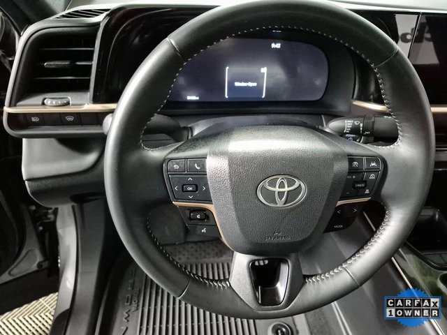 Used 2025 Toyota Crown XLE image 16