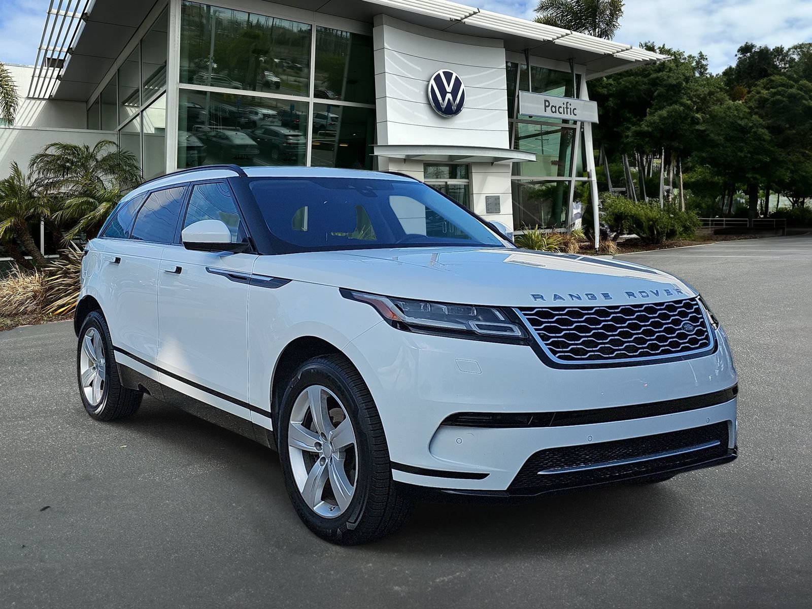 Used 2020 Land Rover Range Rover Velar S AWD/4WD image 3