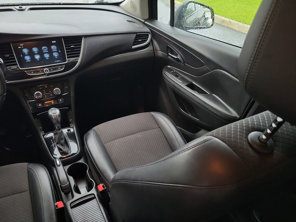 Used 2018 Buick Encore Preferred image 15