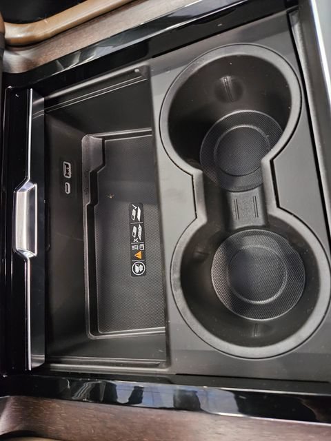 New 2026 GMC Yukon Denali Ultimate AWD/4WD image 36