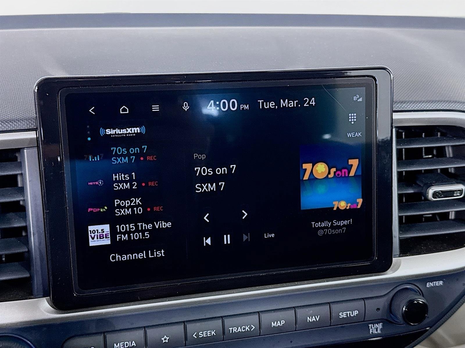 Certified 2023 Hyundai Venue Limited image 31