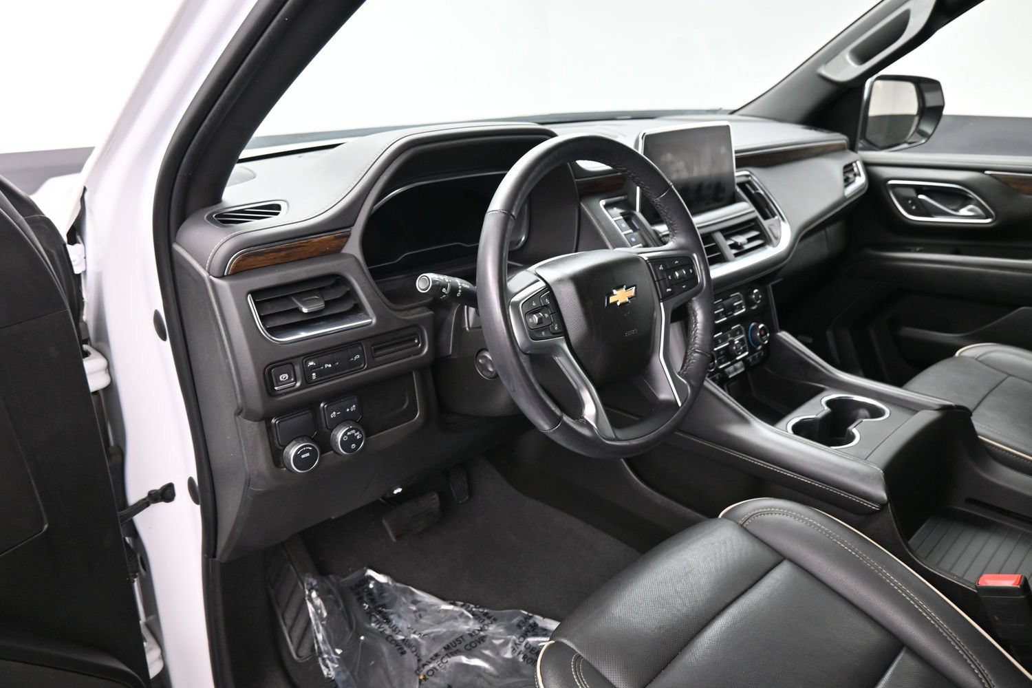 Used 2022 Chevrolet Suburban Premier RWD image 12