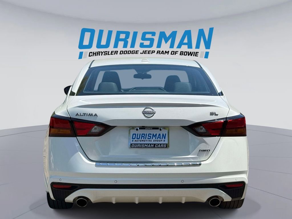 Used 2023 Nissan Altima 2.5 SL AWD/4WD image 3
