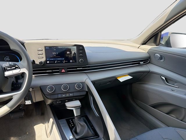 New 2026 Hyundai Elantra SE image 22