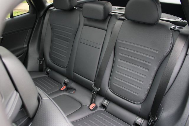 New 2026 Mercedes-Benz GLC 300 4MATIC image 31