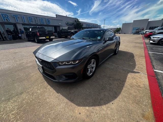 Used 2024 Ford Mustang Coupe RWD image 4