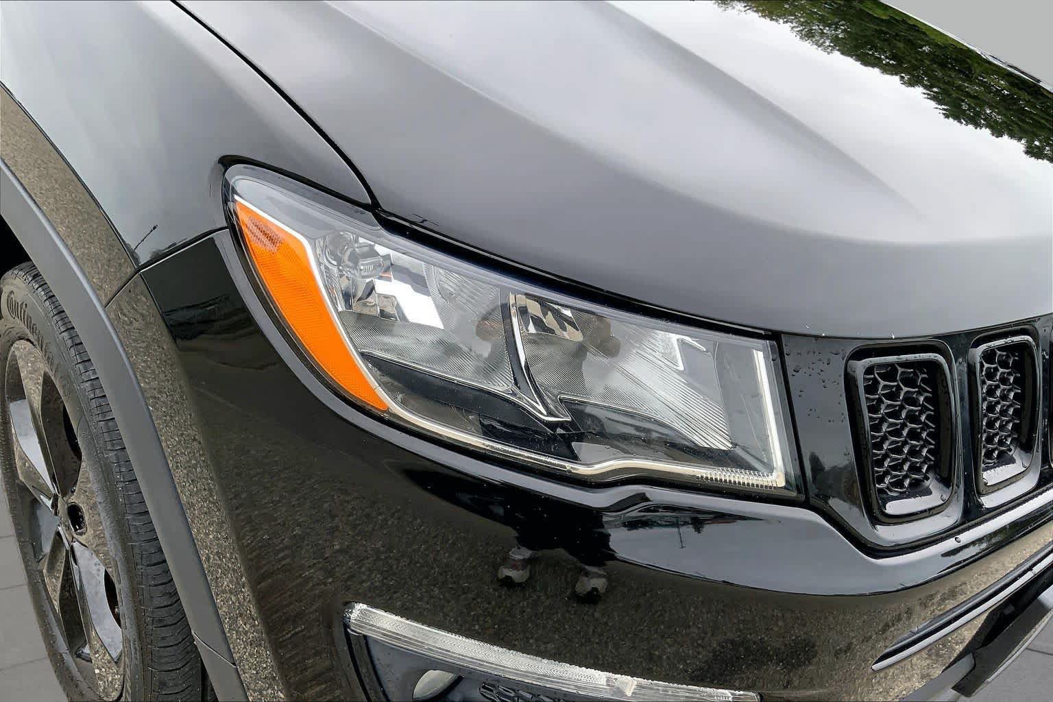 Used 2018 Jeep Compass Latitude w/ Popular Equipment Group AWD/4WD image 27